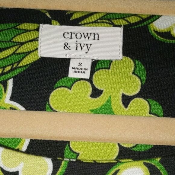 Crown & Ivy dragonfly ruffle top Sz SNWT - Picture 3 of 5